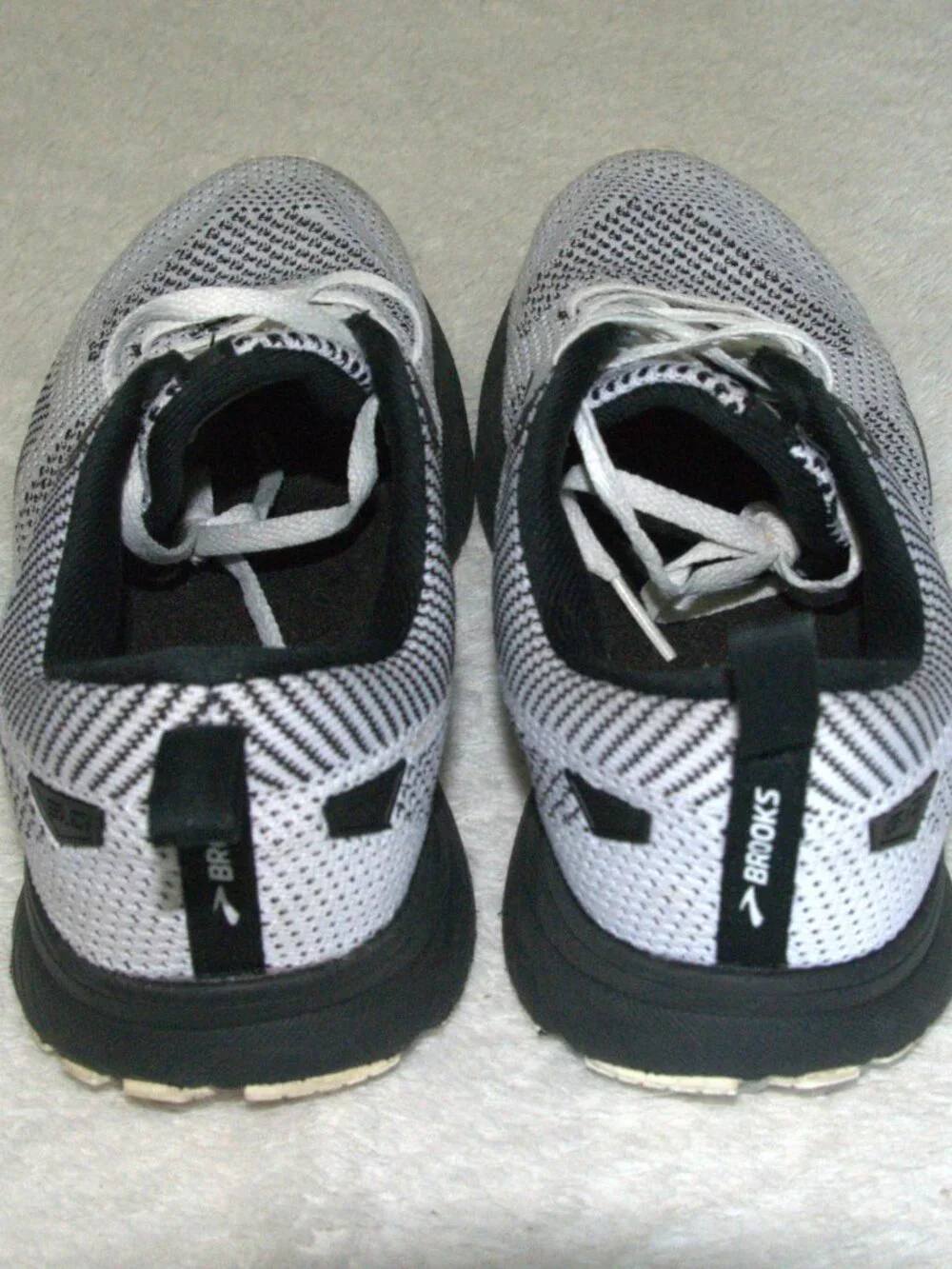 Brooks Revel 5 Running Shoes Women's size 8M